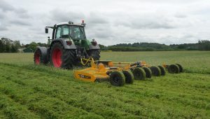 agricultural machinery - a topper